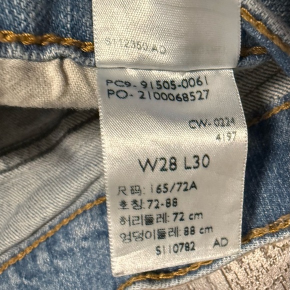 TWO PAIR Levi Strauss Classic Blue Boot Cut Jeans - Picture 4 of 4